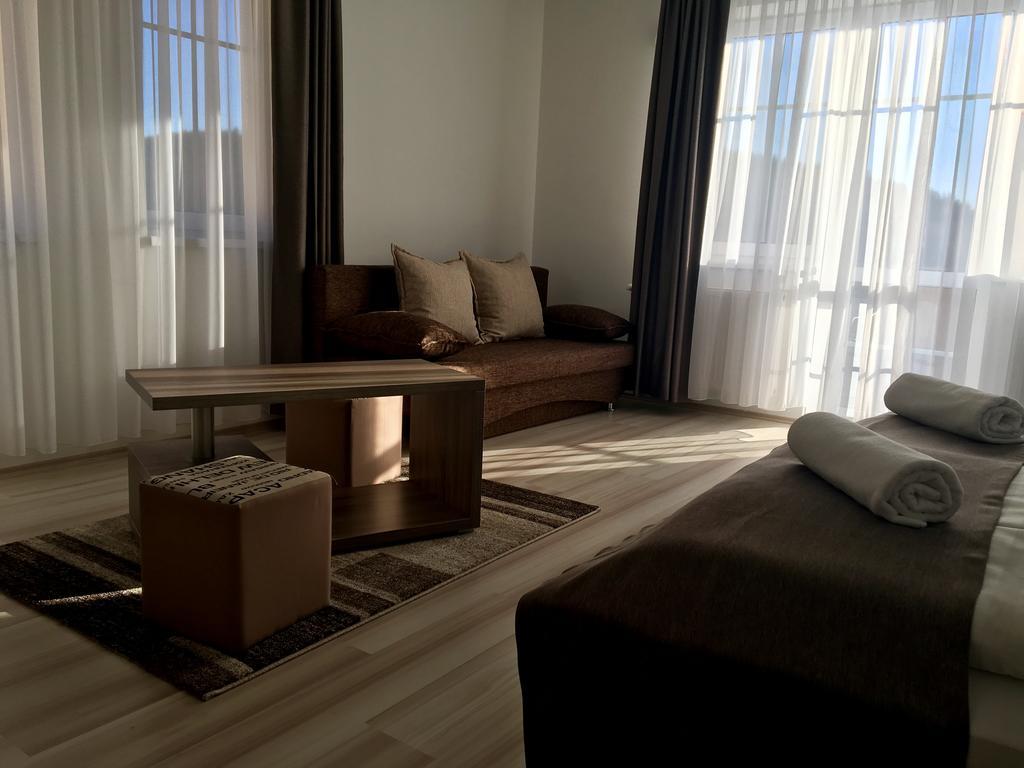 F&M Apartman 에게르잘록 외부 사진