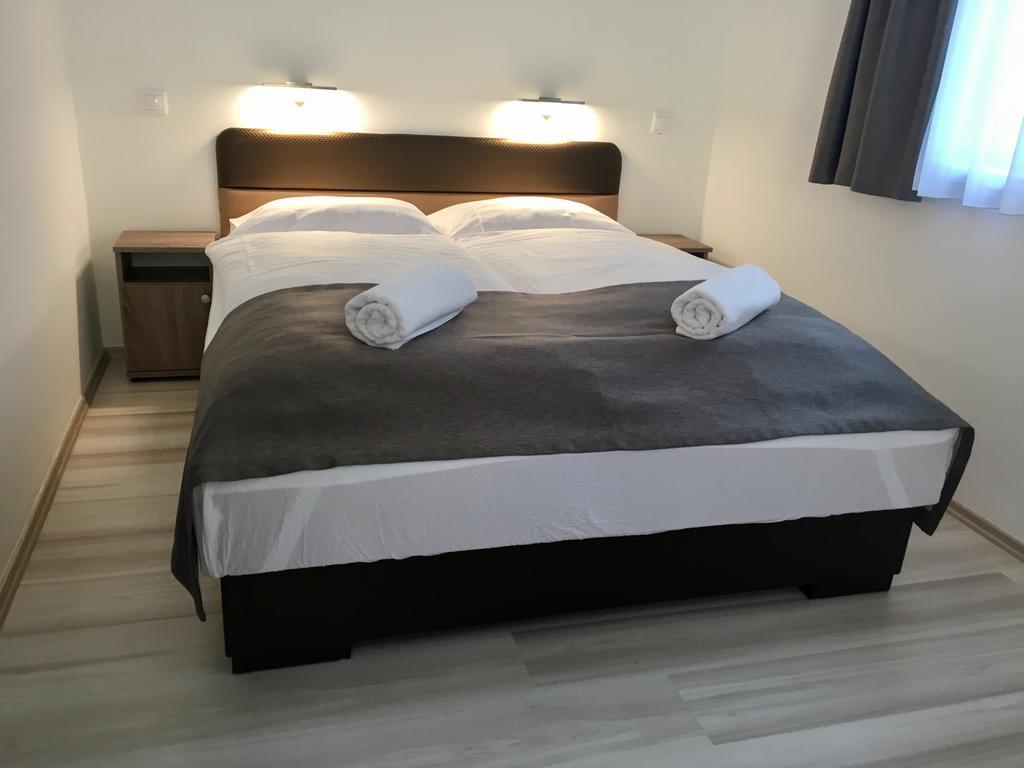 F&M Apartman 에게르잘록 외부 사진