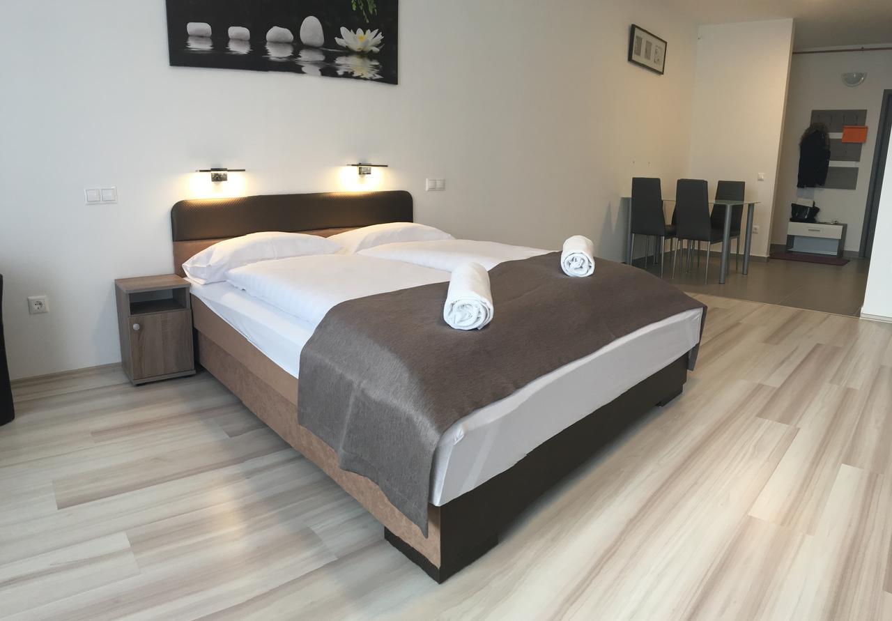 F&M Apartman 에게르잘록 외부 사진